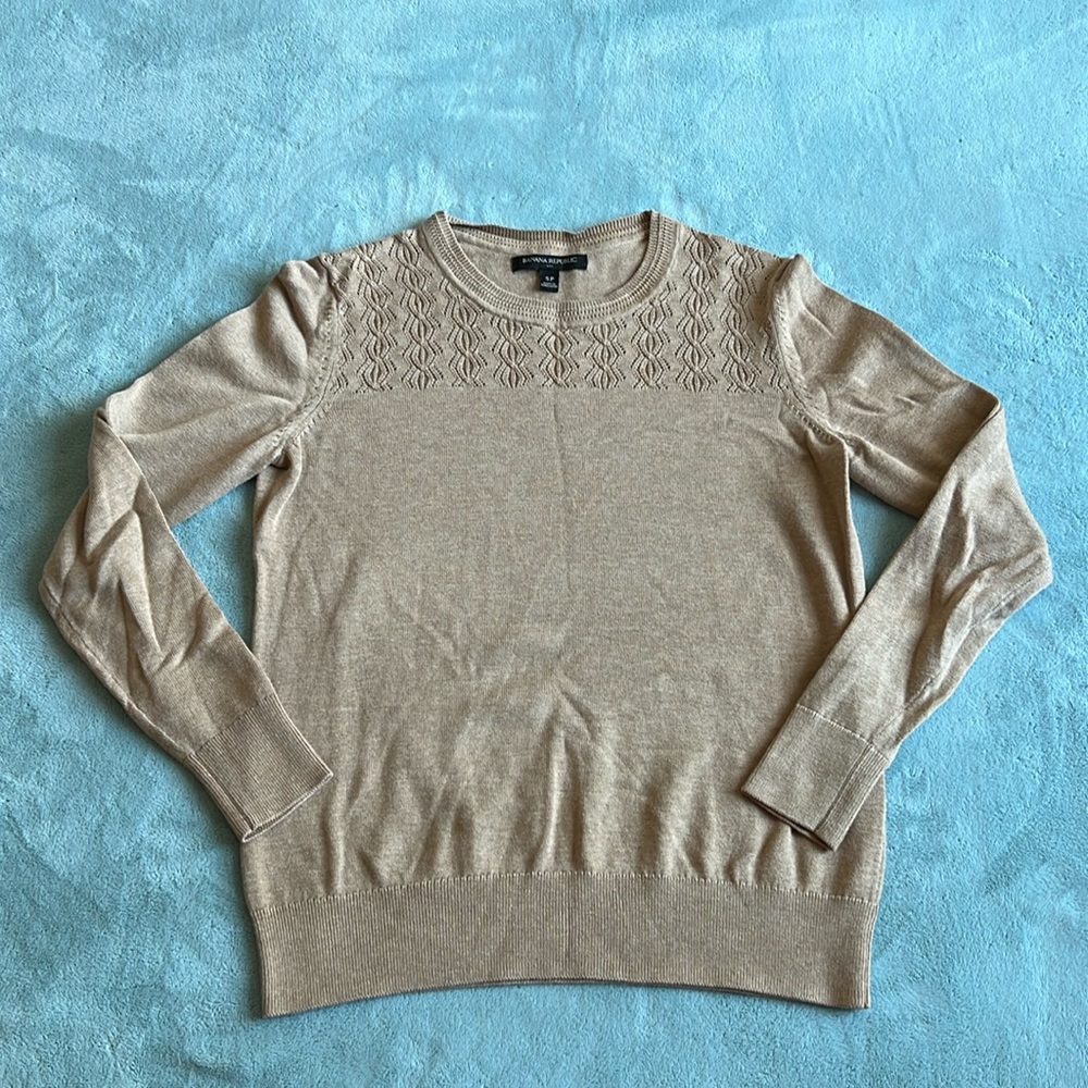 BANANA REPUBLIC / light Brown very soft sweater / Size S/P